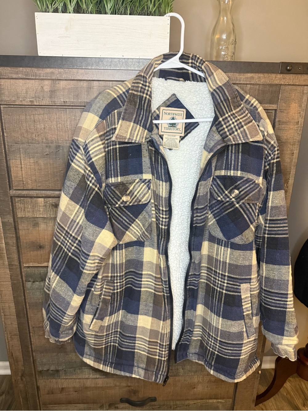 Northwest Territory Sherpa Lined Plaid Jacket Mens Large Blue Tan Shirt Jacket